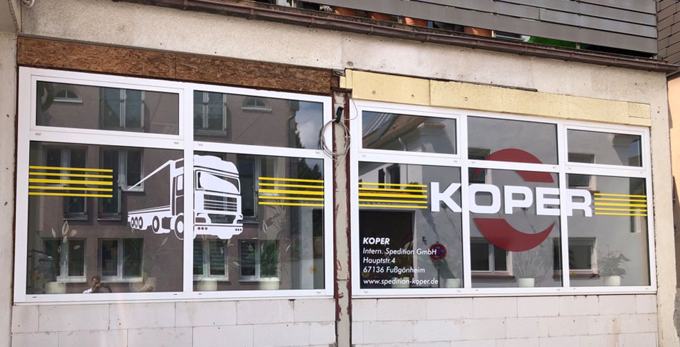 Koper Spedition, Fensterbeschriftung, Innen- und Außenbeschriftung