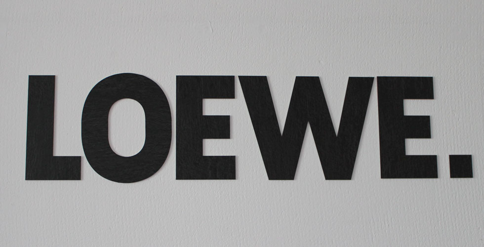 Loewe Technologies Profilbuchstaben