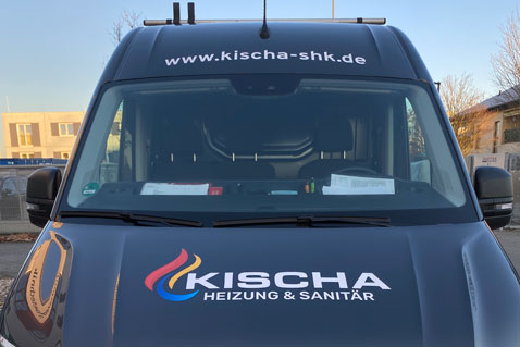 Eindrucksvolle Fahrzeugbeklebung der Firma Kischa 