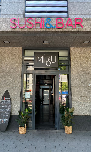 Mizu Sushibar Leuchtwerbung